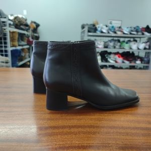 White Mountain Black Ankle Boots